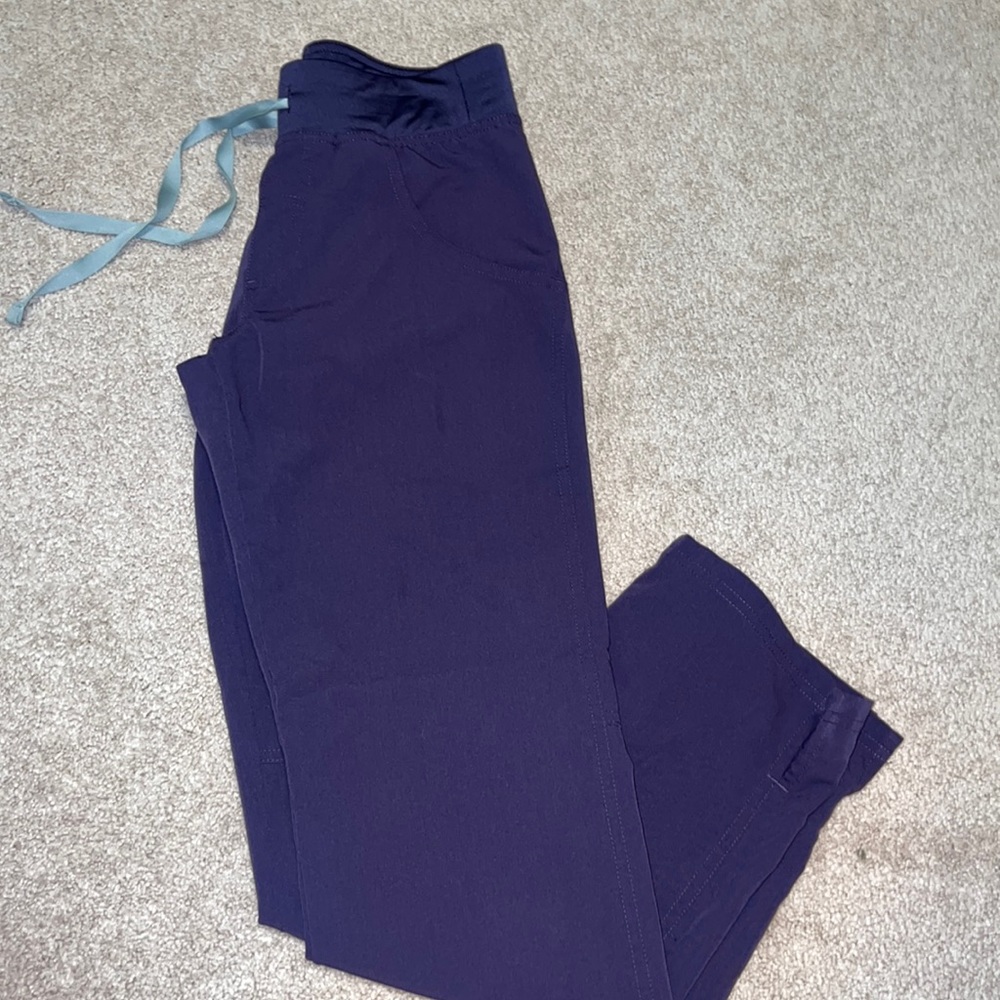 FIGS PURPLE SHADOW KADE SCRUB PANTS
